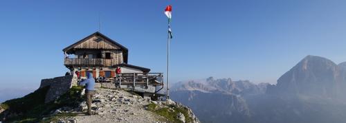 Italian Dolomites Hut-to-Hut Trek