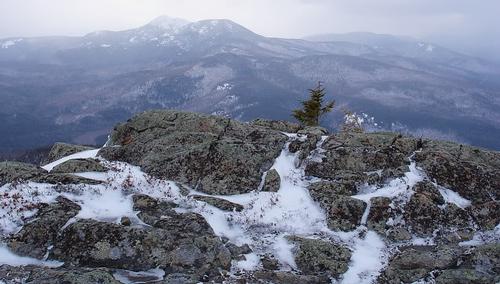 South and Middle Moat Hike