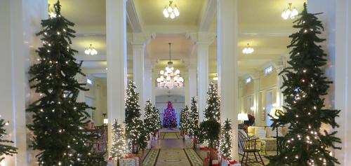 Mt. Willard Jingle Bells Hike/Mt. Washington Hotel Tour