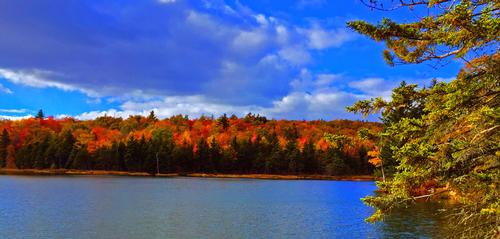 THE BELKNAP MTN. RANGE FALL FOLIAGE TRAVERSE