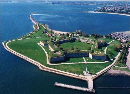 JFK Library & Castle Island walk