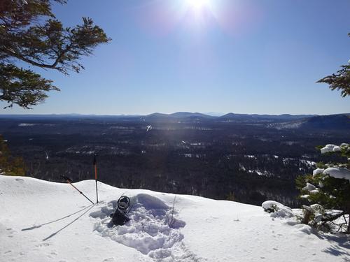 Snowshoe hike to Horse Mtn